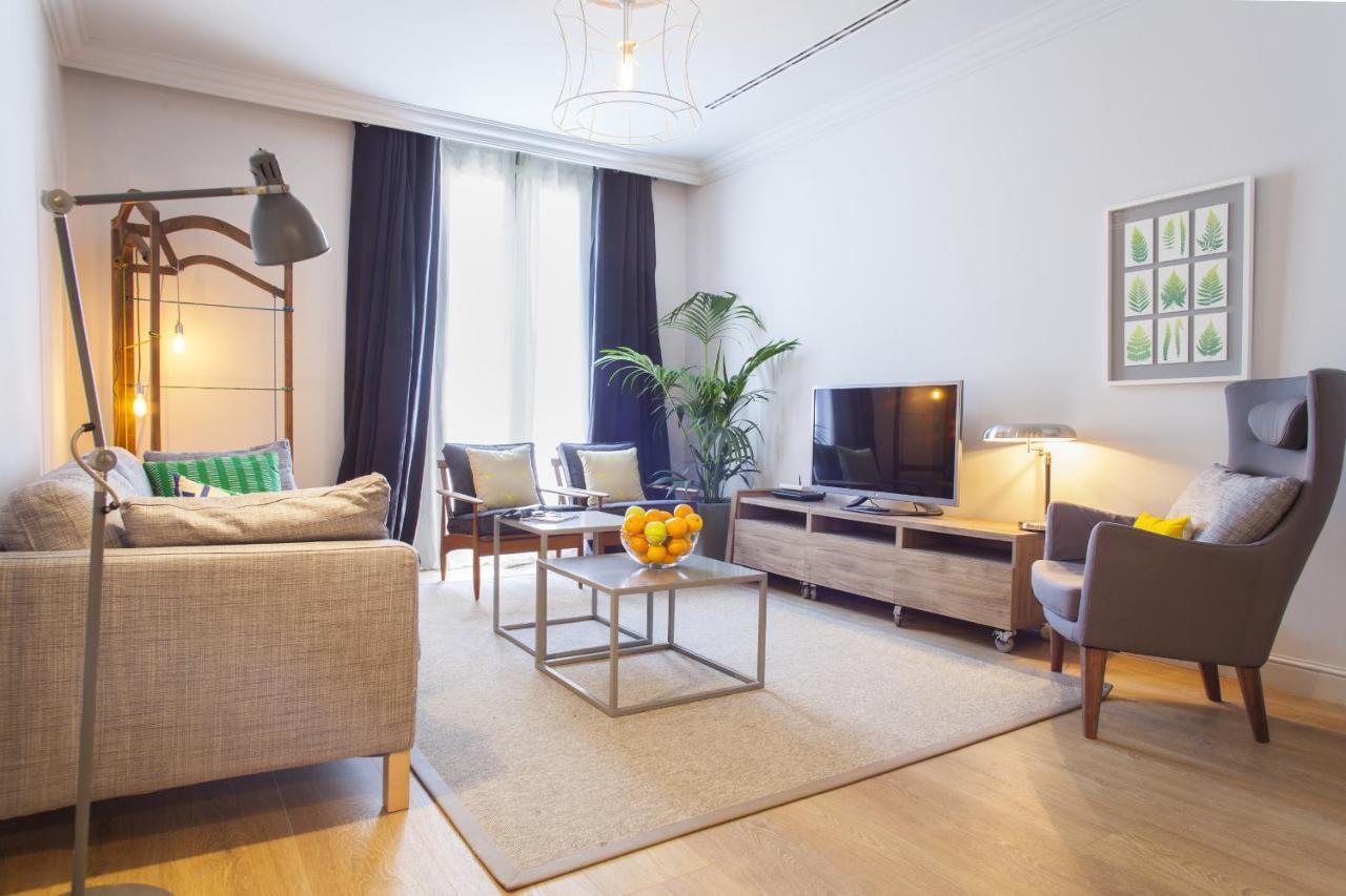 Ola Living Broto Apartment Barcelona Bagian luar foto