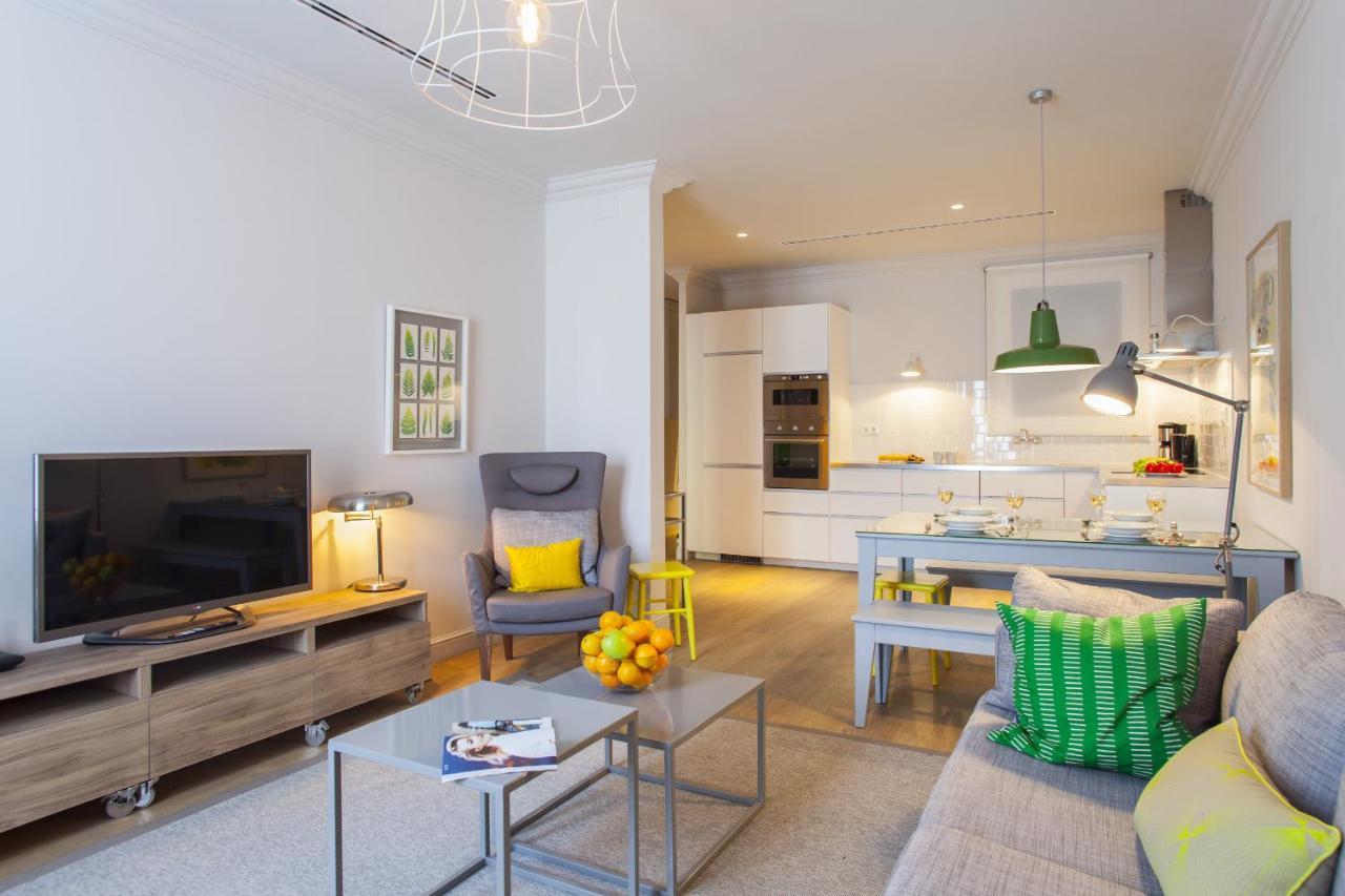 Ola Living Broto Apartment Barcelona Bagian luar foto
