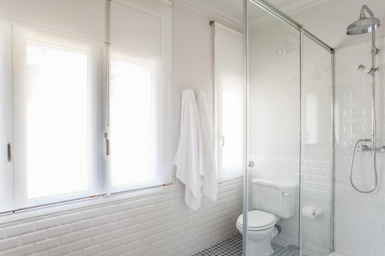 Ola Living Broto Apartment Barcelona Bagian luar foto